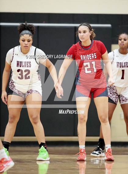 Thumbnail 1 in Ryan vs Mansfield Timberview (UIL 5A Basketball Regional Quarterfinals) photogallery.