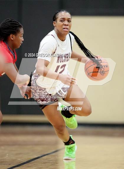 Thumbnail 3 in Ryan vs Mansfield Timberview (UIL 5A Basketball Regional Quarterfinals) photogallery.