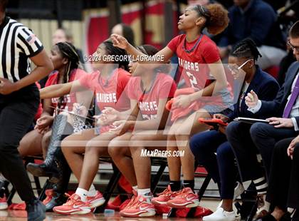 Thumbnail 3 in Ryan vs Mansfield Timberview (UIL 5A Basketball Regional Quarterfinals) photogallery.