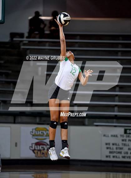 Thumbnail 2 in Tatum vs. New Diana (UIL 3A Bi-District) photogallery.