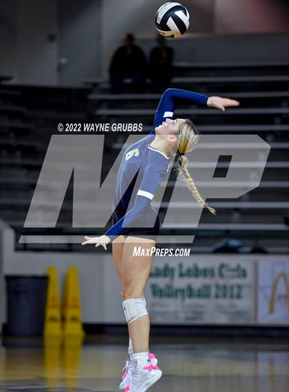 Thumbnail 2 in Tatum vs. New Diana (UIL 3A Bi-District) photogallery.