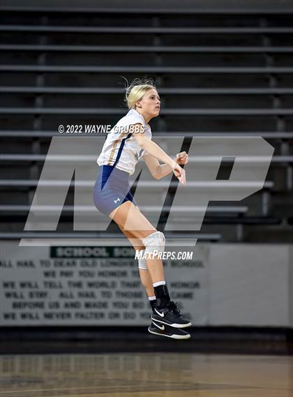 Thumbnail 2 in Tatum vs. New Diana (UIL 3A Bi-District) photogallery.