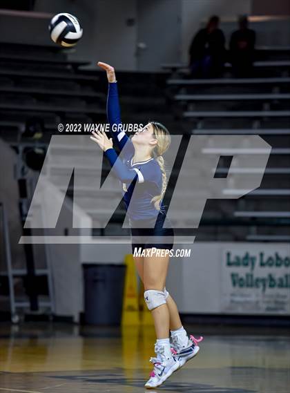 Thumbnail 2 in Tatum vs. New Diana (UIL 3A Bi-District) photogallery.