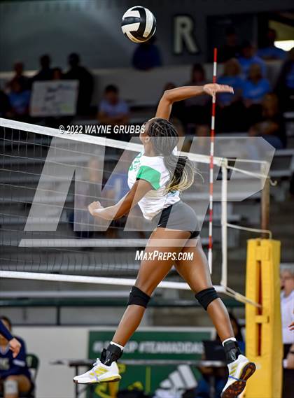 Thumbnail 3 in Tatum vs. New Diana (UIL 3A Bi-District) photogallery.