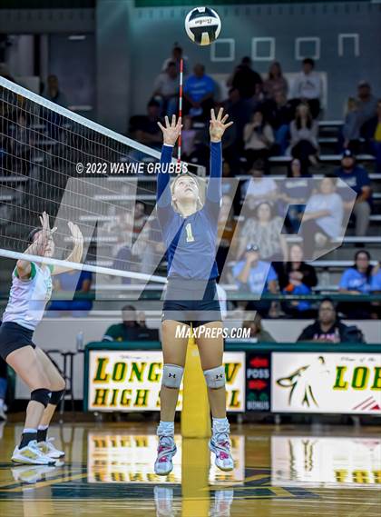 Thumbnail 2 in Tatum vs. New Diana (UIL 3A Bi-District) photogallery.