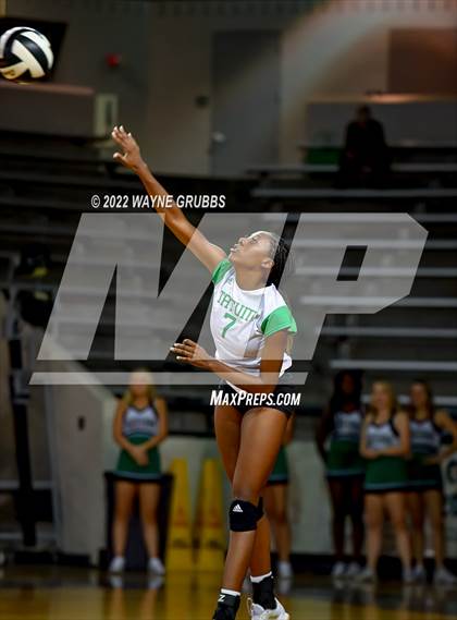 Thumbnail 2 in Tatum vs. New Diana (UIL 3A Bi-District) photogallery.