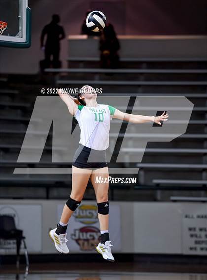 Thumbnail 2 in Tatum vs. New Diana (UIL 3A Bi-District) photogallery.