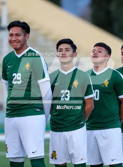 Thumbnail 2 in Jefferson vs. South East (CIF LACS Division II Final) photogallery.