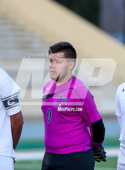 Thumbnail 3 in Jefferson vs. South East (CIF LACS Division II Final) photogallery.