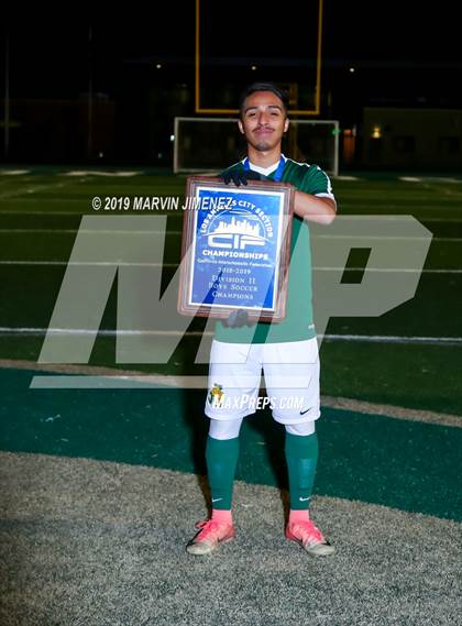 Thumbnail 1 in Jefferson vs. South East (CIF LACS Division II Final) photogallery.
