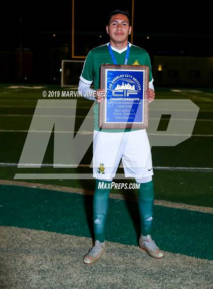 Thumbnail 3 in Jefferson vs. South East (CIF LACS Division II Final) photogallery.