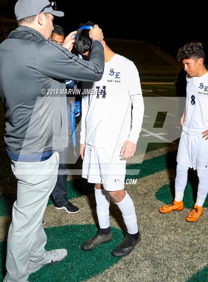 Thumbnail 2 in Jefferson vs. South East (CIF LACS Division II Final) photogallery.