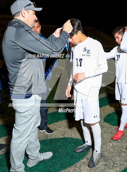 Thumbnail 3 in Jefferson vs. South East (CIF LACS Division II Final) photogallery.