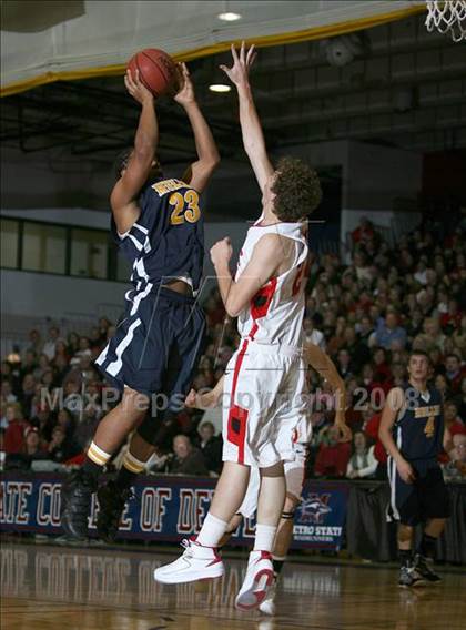 Thumbnail 1 in Mullen @ Regis Jesuit photogallery.