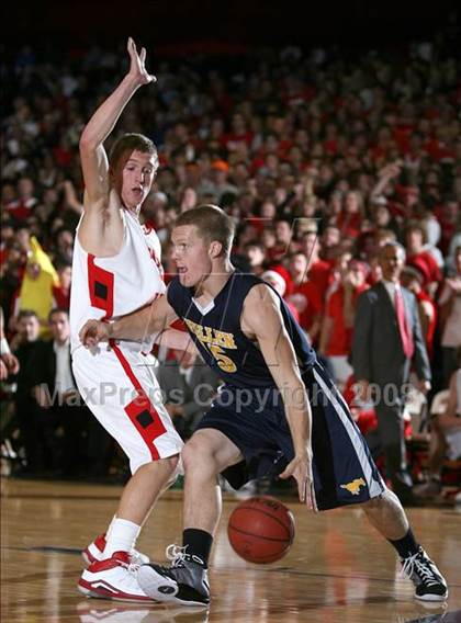 Thumbnail 2 in Mullen @ Regis Jesuit photogallery.