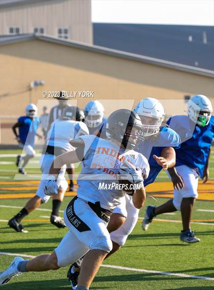 Thumbnail 3 in Grand Saline vs Daingerfield photogallery.