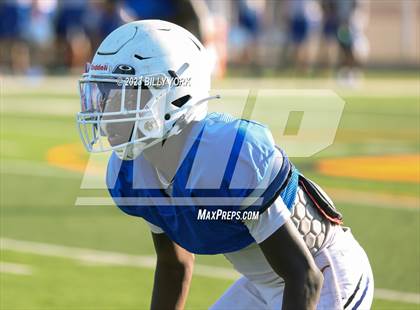 Thumbnail 3 in Grand Saline vs Daingerfield photogallery.