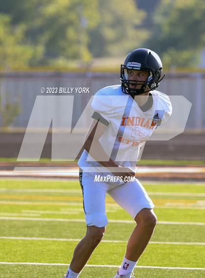 Thumbnail 2 in Grand Saline vs Daingerfield photogallery.