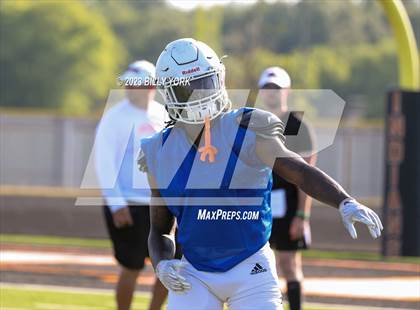 Thumbnail 2 in Grand Saline vs Daingerfield photogallery.