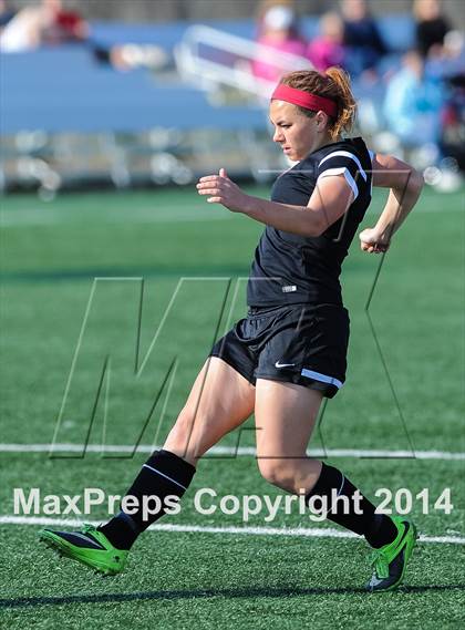 Thumbnail 2 in Parkway South vs Granite City (St. Louis Soccer Classic) photogallery.