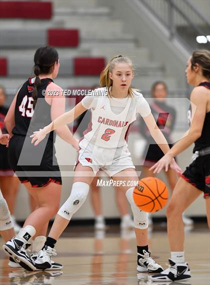 Thumbnail 2 in Farmington vs Mena (AAA 4A-North Regional first round) photogallery.
