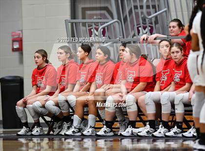 Thumbnail 2 in Farmington vs Mena (AAA 4A-North Regional first round) photogallery.