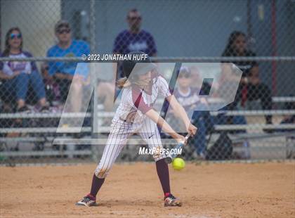 Thumbnail 2 in Lake Gibson vs Columbia (Raider Invitational) photogallery.