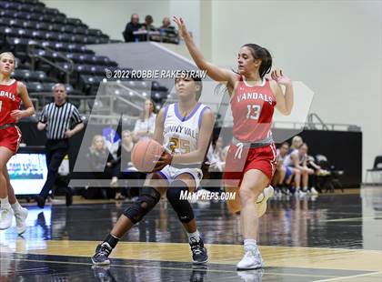 Thumbnail 3 in Sunnyvale vs. Van (UIL 4A Bi-District) photogallery.