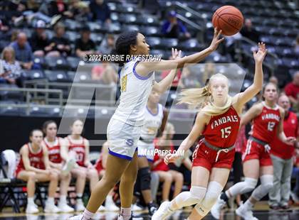 Thumbnail 1 in Sunnyvale vs. Van (UIL 4A Bi-District) photogallery.