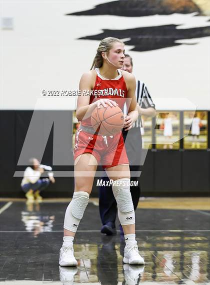 Thumbnail 1 in Sunnyvale vs. Van (UIL 4A Bi-District) photogallery.