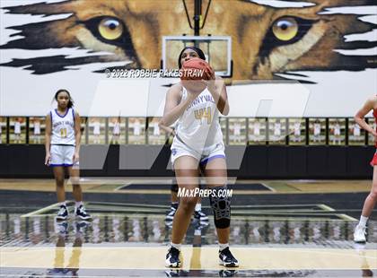 Thumbnail 3 in Sunnyvale vs. Van (UIL 4A Bi-District) photogallery.