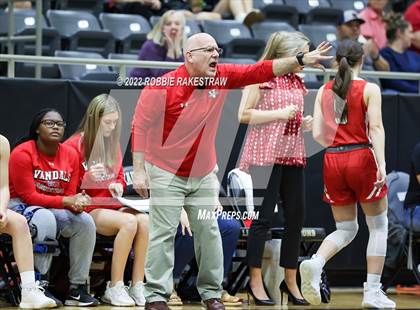 Thumbnail 3 in Sunnyvale vs. Van (UIL 4A Bi-District) photogallery.