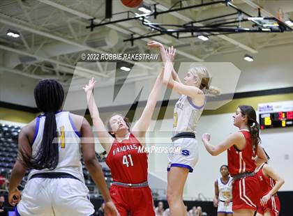Thumbnail 2 in Sunnyvale vs. Van (UIL 4A Bi-District) photogallery.