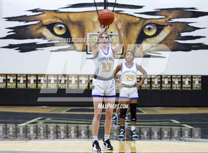 Thumbnail 1 in Sunnyvale vs. Van (UIL 4A Bi-District) photogallery.