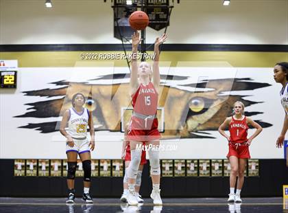 Thumbnail 2 in Sunnyvale vs. Van (UIL 4A Bi-District) photogallery.