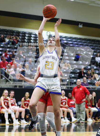 Thumbnail 1 in Sunnyvale vs. Van (UIL 4A Bi-District) photogallery.