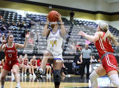 Thumbnail 2 in Sunnyvale vs. Van (UIL 4A Bi-District) photogallery.