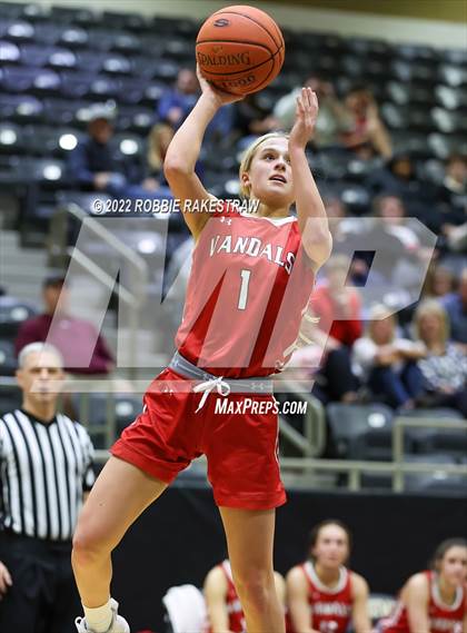 Thumbnail 2 in Sunnyvale vs. Van (UIL 4A Bi-District) photogallery.
