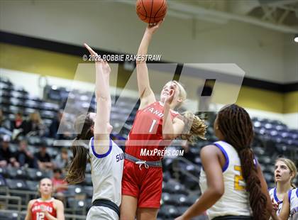 Thumbnail 1 in Sunnyvale vs. Van (UIL 4A Bi-District) photogallery.