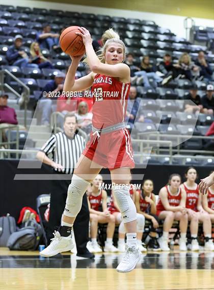 Thumbnail 2 in Sunnyvale vs. Van (UIL 4A Bi-District) photogallery.