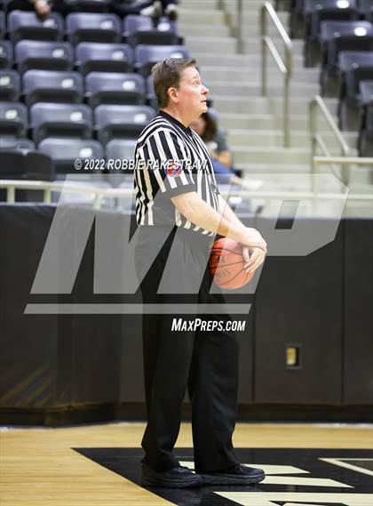 Thumbnail 3 in Sunnyvale vs. Van (UIL 4A Bi-District) photogallery.