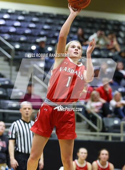 Thumbnail 1 in Sunnyvale vs. Van (UIL 4A Bi-District) photogallery.