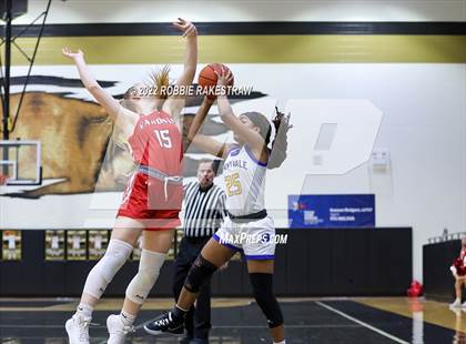 Thumbnail 2 in Sunnyvale vs. Van (UIL 4A Bi-District) photogallery.