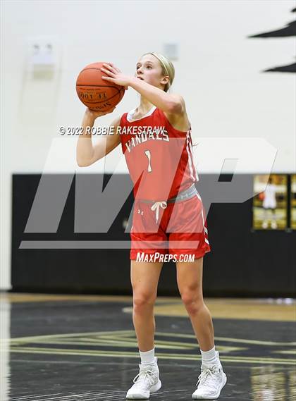 Thumbnail 2 in Sunnyvale vs. Van (UIL 4A Bi-District) photogallery.
