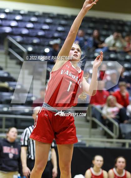 Thumbnail 2 in Sunnyvale vs. Van (UIL 4A Bi-District) photogallery.