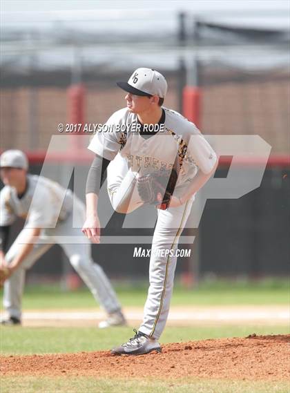 Thumbnail 1 in Flower Mound vs. Klein Oak photogallery.