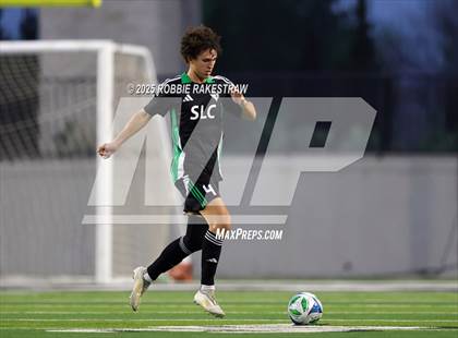 Thumbnail 3 in Dallas Jesuit vs. Southlake Carroll (UIL 6A D2 Regional Final Playoff) photogallery.