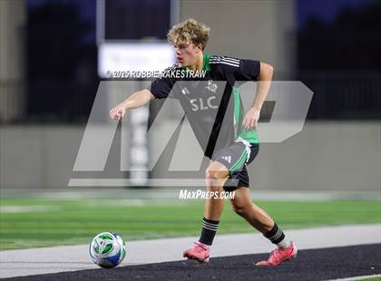 Thumbnail 2 in Dallas Jesuit vs. Southlake Carroll (UIL 6A D2 Regional Final Playoff) photogallery.