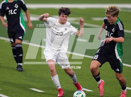 Thumbnail 3 in Dallas Jesuit vs. Southlake Carroll (UIL 6A D2 Regional Final Playoff) photogallery.