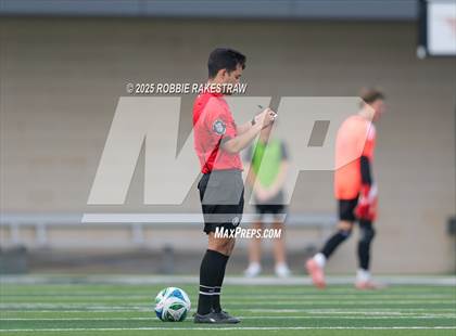 Thumbnail 2 in Dallas Jesuit vs. Southlake Carroll (UIL 6A D2 Regional Final Playoff) photogallery.